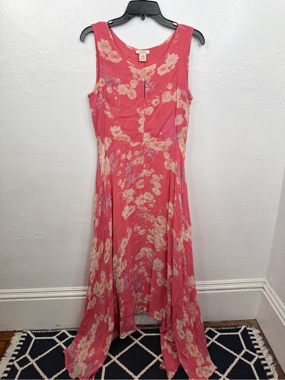 Sundance Maxi Dress Size 4 Coral Pink Floral Sleeveless Keyhole Asymmetrical Hem
